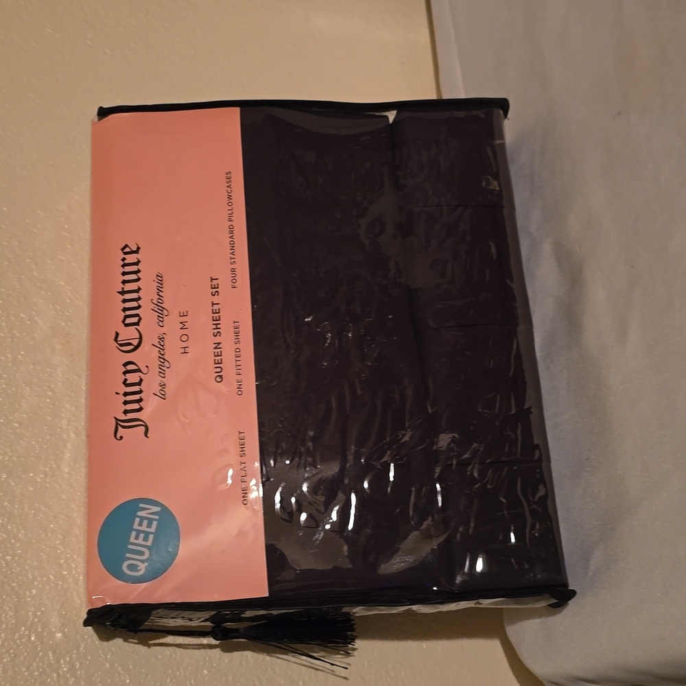Juicy Couture sheets set queen black